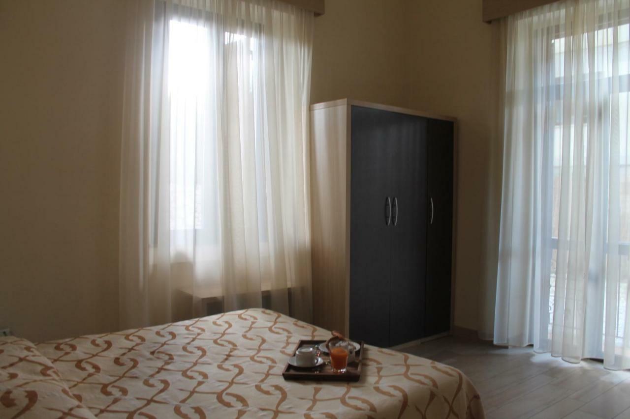 Hotel Virginia Marina di Massa Eksteriør billede